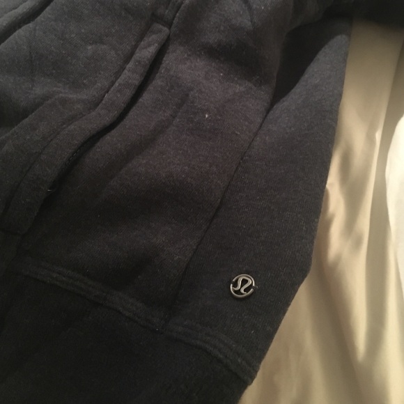 Lululemon jacket - Picture 3 of 3